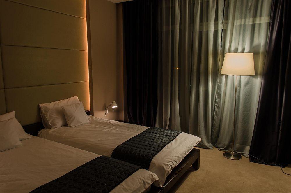 Hotel River Park Cluj-Napoca Exterior photo