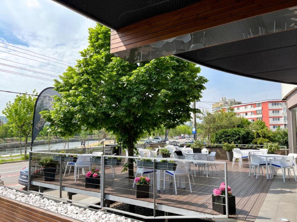 Hotel River Park Cluj-Napoca Exterior photo