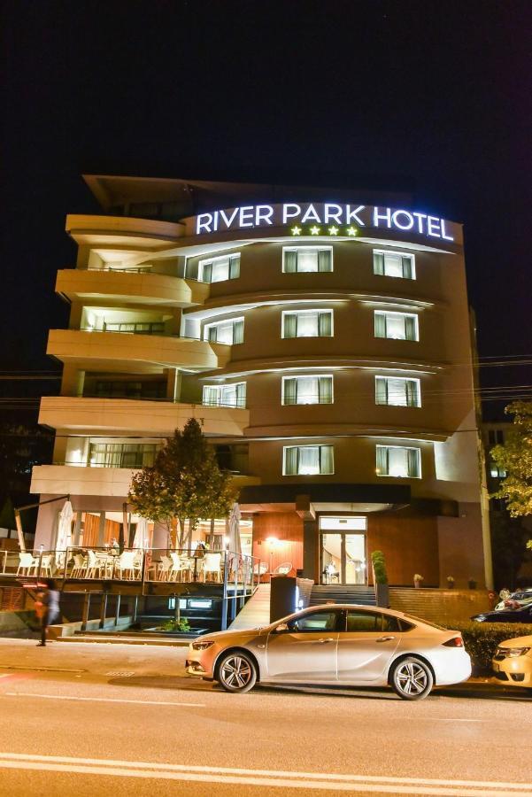 Hotel River Park Cluj-Napoca Exterior photo